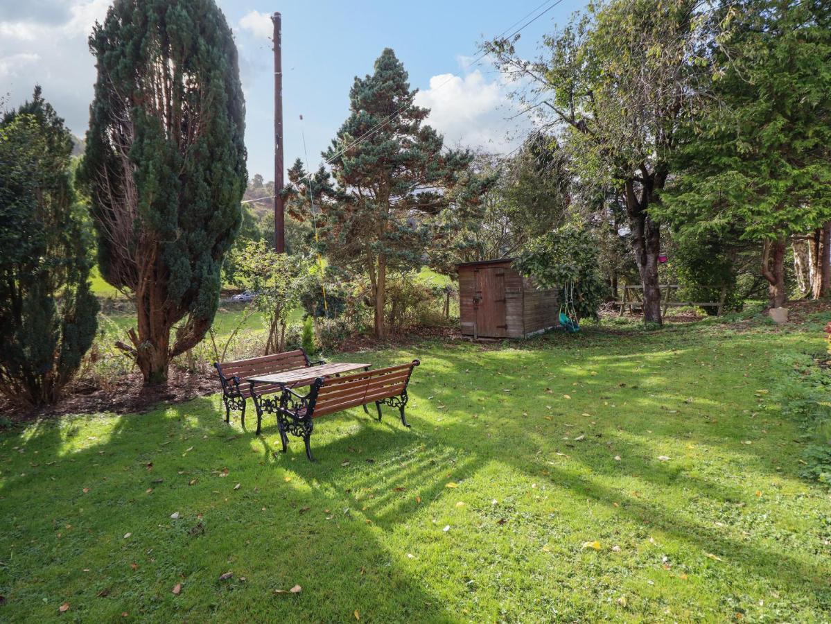 1 Hendom Villa Коруен Екстериор снимка